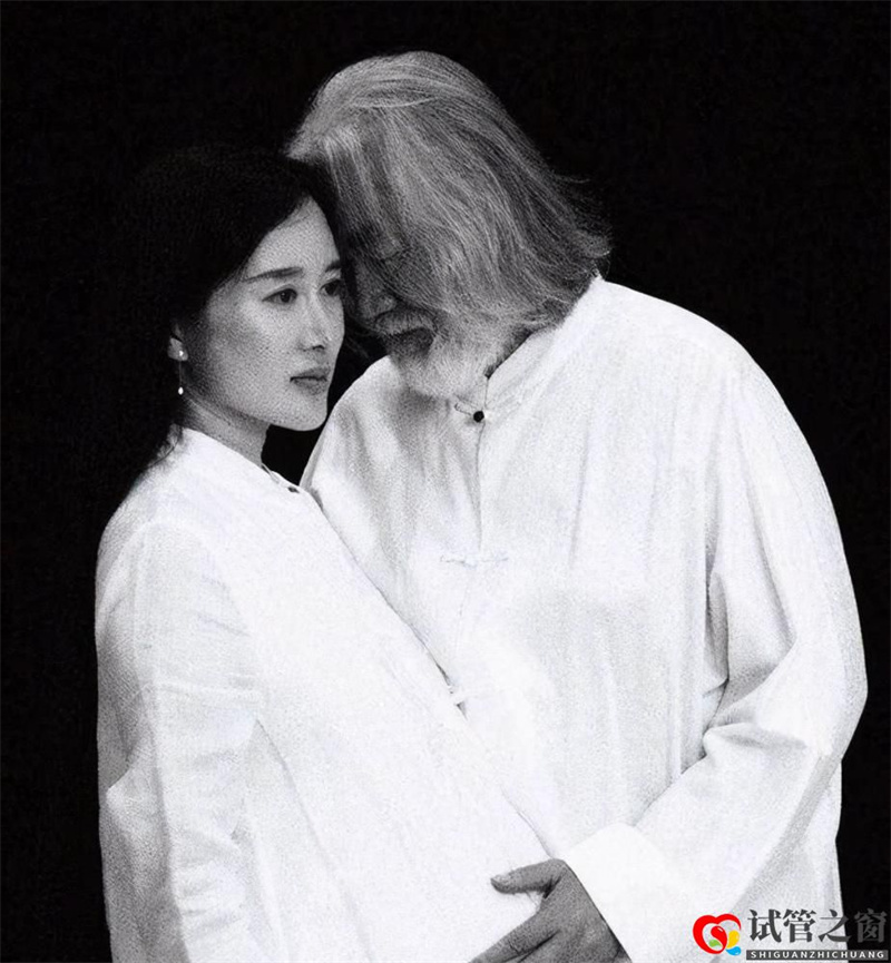 他是知名大導演,妻子為其3次試管取70顆卵子,今年近百歲成人生贏家(圖8)