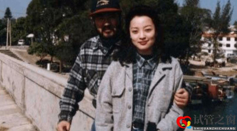 他是知名大導演,妻子為其3次試管取70顆卵子,今年近百歲成人生贏家(圖15)
