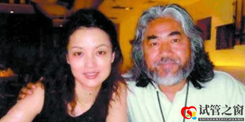 他是知名大導演,妻子為其3次試管取70顆卵子,今年近百歲成人生贏家(圖16)